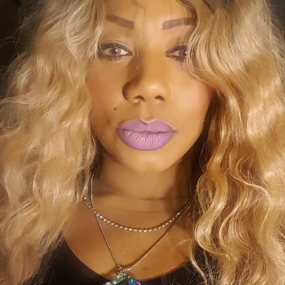 Meet your Posher, Cleo - Picture 1 of 1